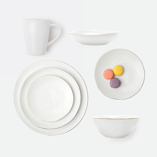 Julianna Dinnerware